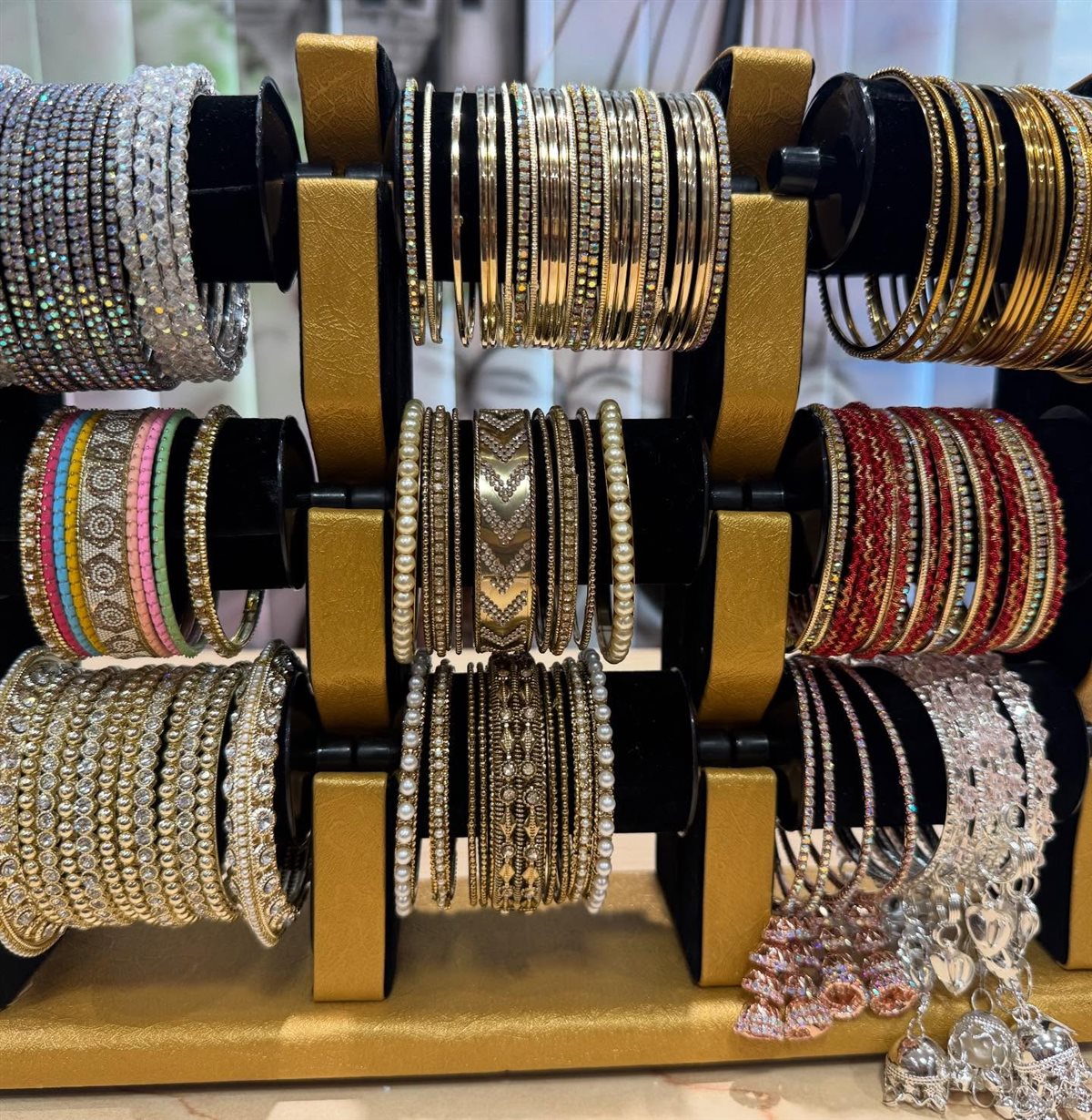 Risha Boutique: Trending sarees, shalwar, lehenga, and fashion jewellery. Call for more details. photo 2